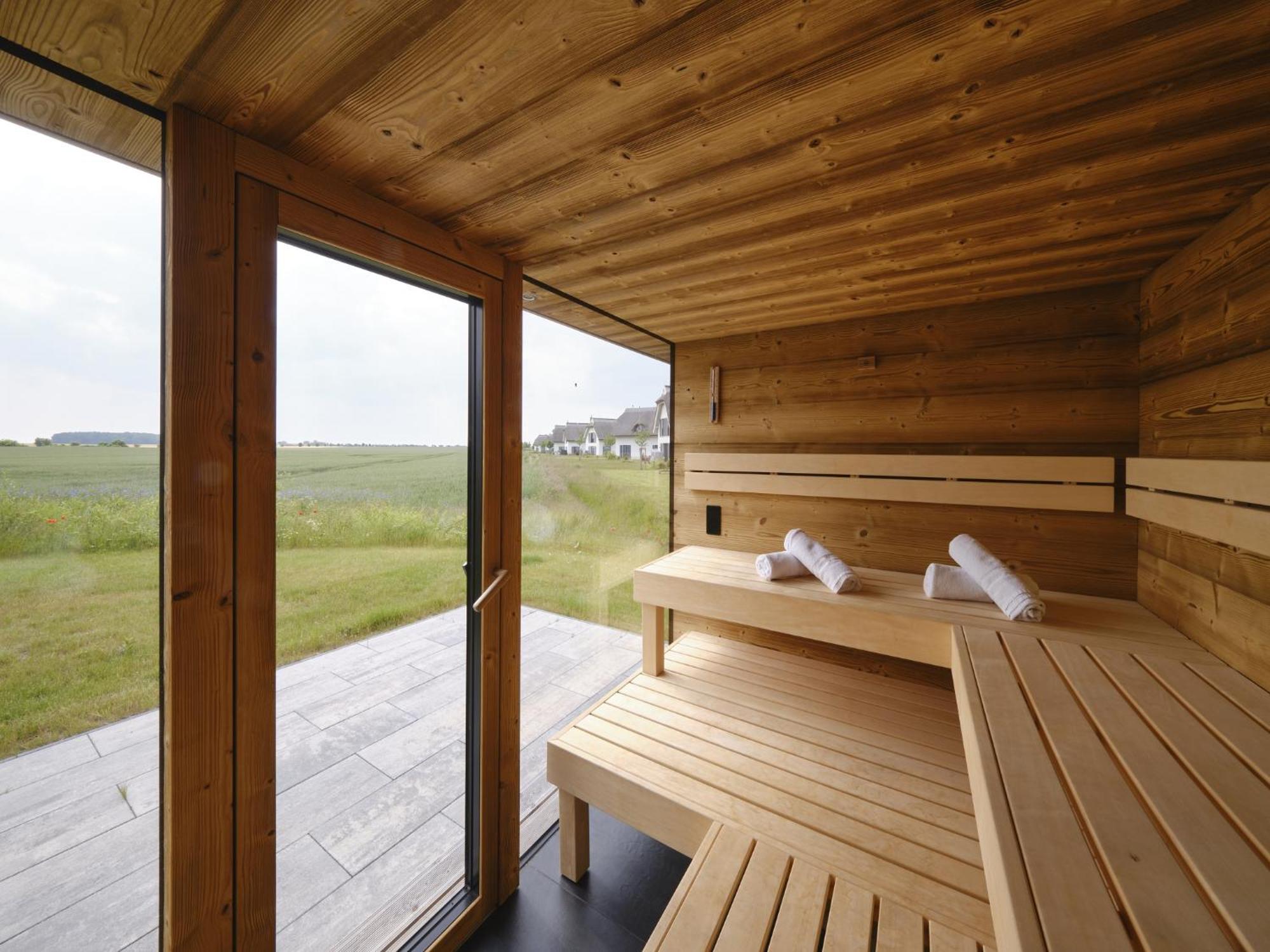 Reetland Am Meer - Luxusplus Reetdachvilla Mit 4 Schlafzimmern, Aussensauna, Loungebereich Und Kamin G07 Dranske Kültér fotó